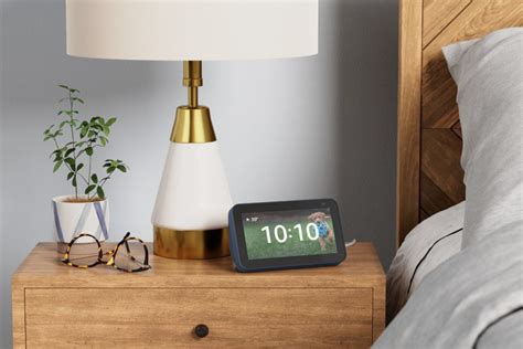 Amazon Echo Show 5 vs 8: Picking the Perfect Smart Display.